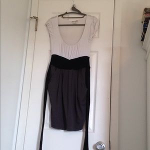 Body central color block dress